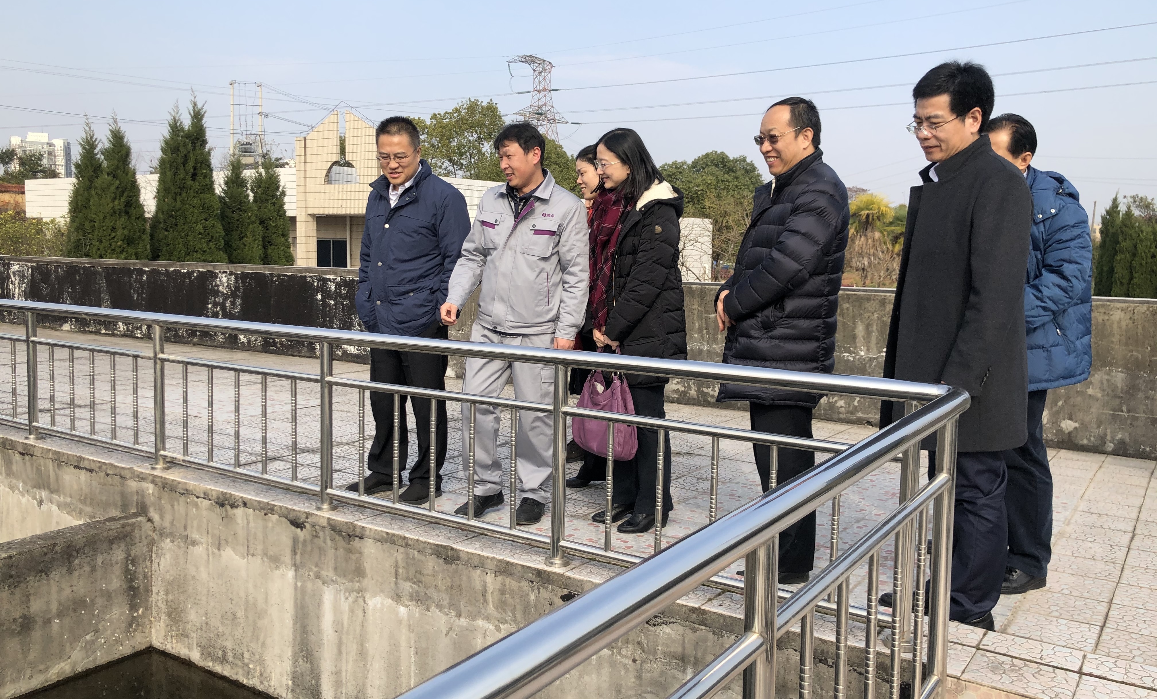 參觀(guān)水廠(chǎng)3.jpg 參觀(guān)水廠(chǎng)3.jpg